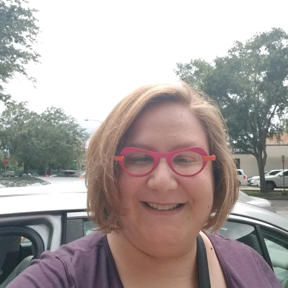 Meet your Posher, Lisa